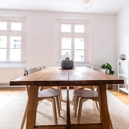 Cruwzo I In وبرتال