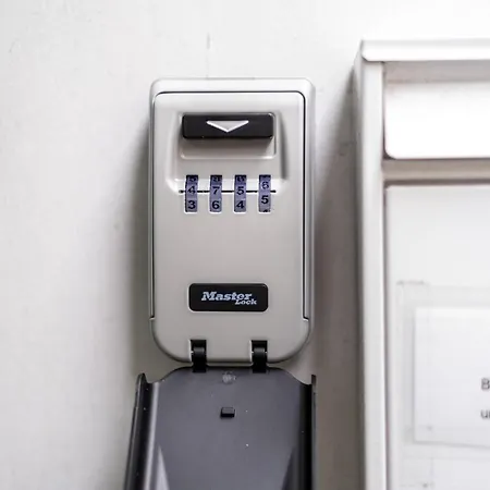 Cruwzo I In شقة *