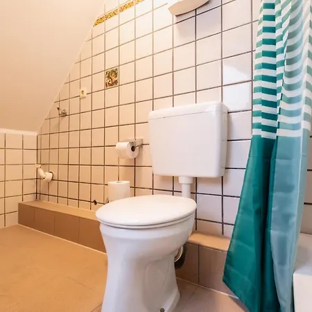 Cruwzo I In Apartamento Wuppertal