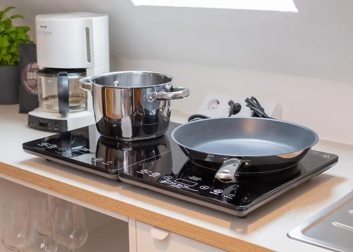 Cruwzo I In Apartment *